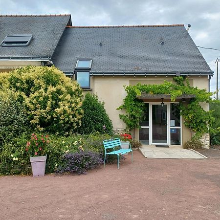 Le Logis Du Livier Hotell Saint-Georges-sur-Layon Eksteriør bilde
