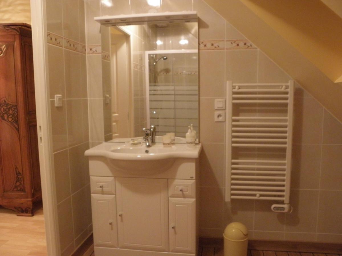 Le Logis Du Livier Hotell Saint-Georges-sur-Layon Eksteriør bilde