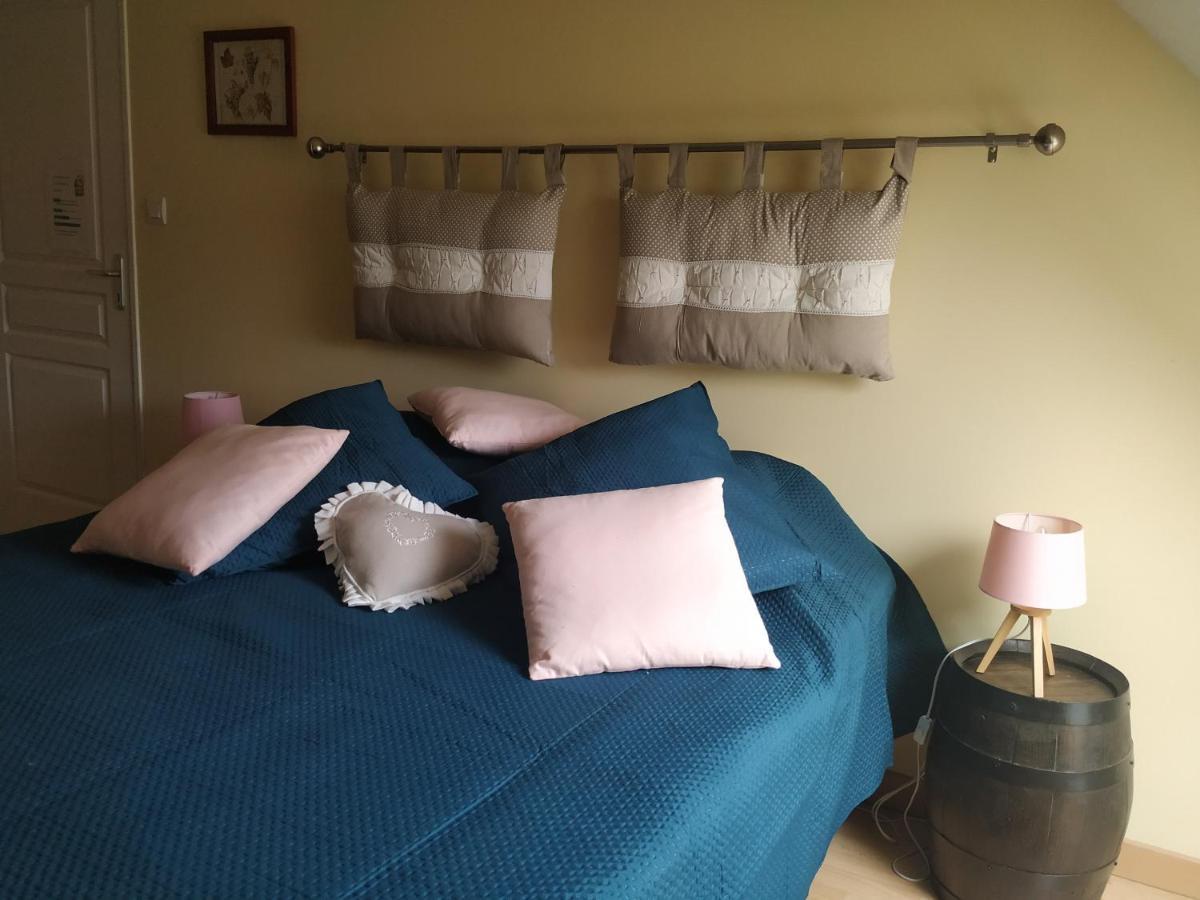 Le Logis Du Livier Hotell Saint-Georges-sur-Layon Rom bilde