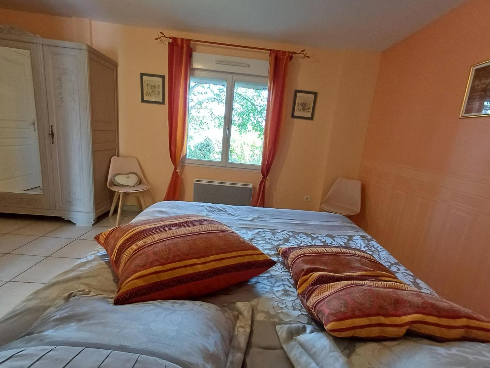 Le Logis Du Livier Hotell Saint-Georges-sur-Layon Rom bilde