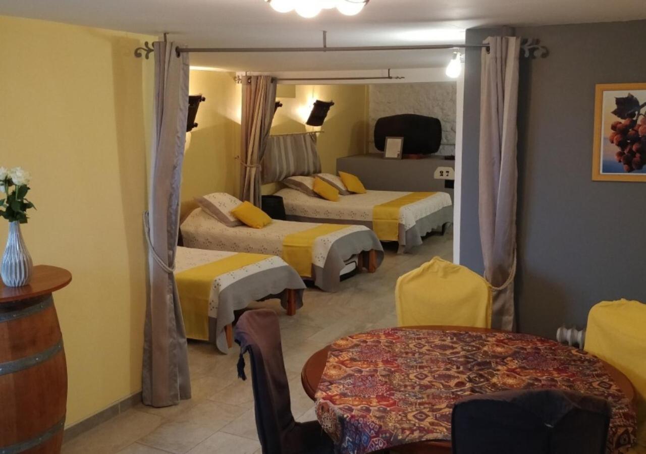 Le Logis Du Livier Hotell Saint-Georges-sur-Layon Rom bilde